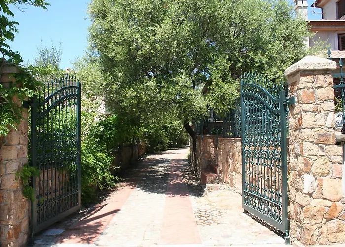 Juniper * Santa Maria Navarrese